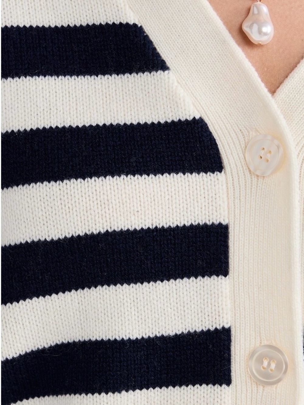 Kule The Raffa Cardigan - Picture 3 of 8